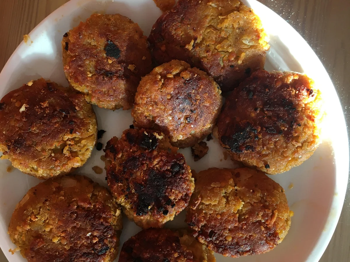 Rezept: Deftige Linsenfrikadellen vegan Bild Nr. 6 Deftige Linsenfrikadellen vegan - Rezept - Bild Nr. 6