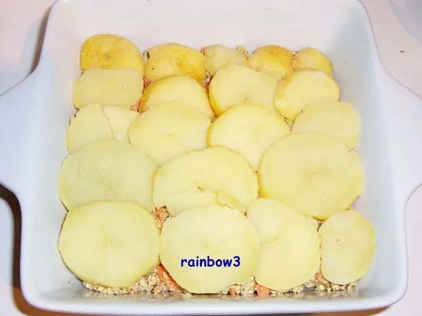 Auflauf: Kartoffeln mit Tomatensauce - Rezept - Bild Nr. 3