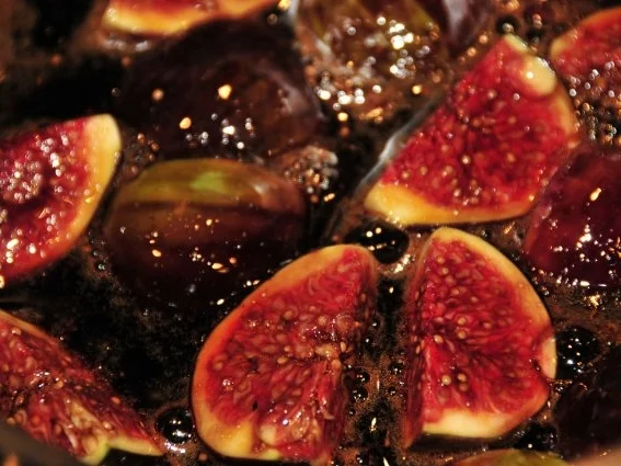 Rezept: Balsamico Feigen auf Feldsalat Bild Nr. 3 Balsamico Feigen auf Feldsalat - Rezept - Bild Nr. 3