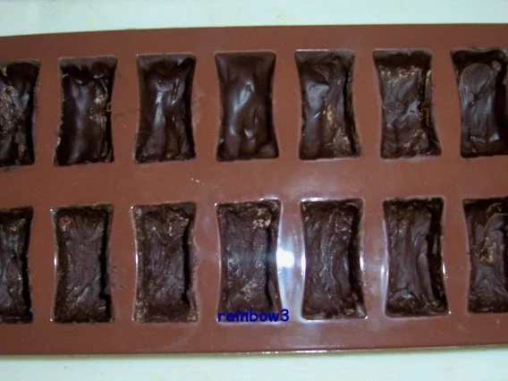 Rezept: Pralinen: Nougat-Pralinen Bild Nr. 2 Pralinen: Nougat-Pralinen - Rezept - Bild Nr. 2