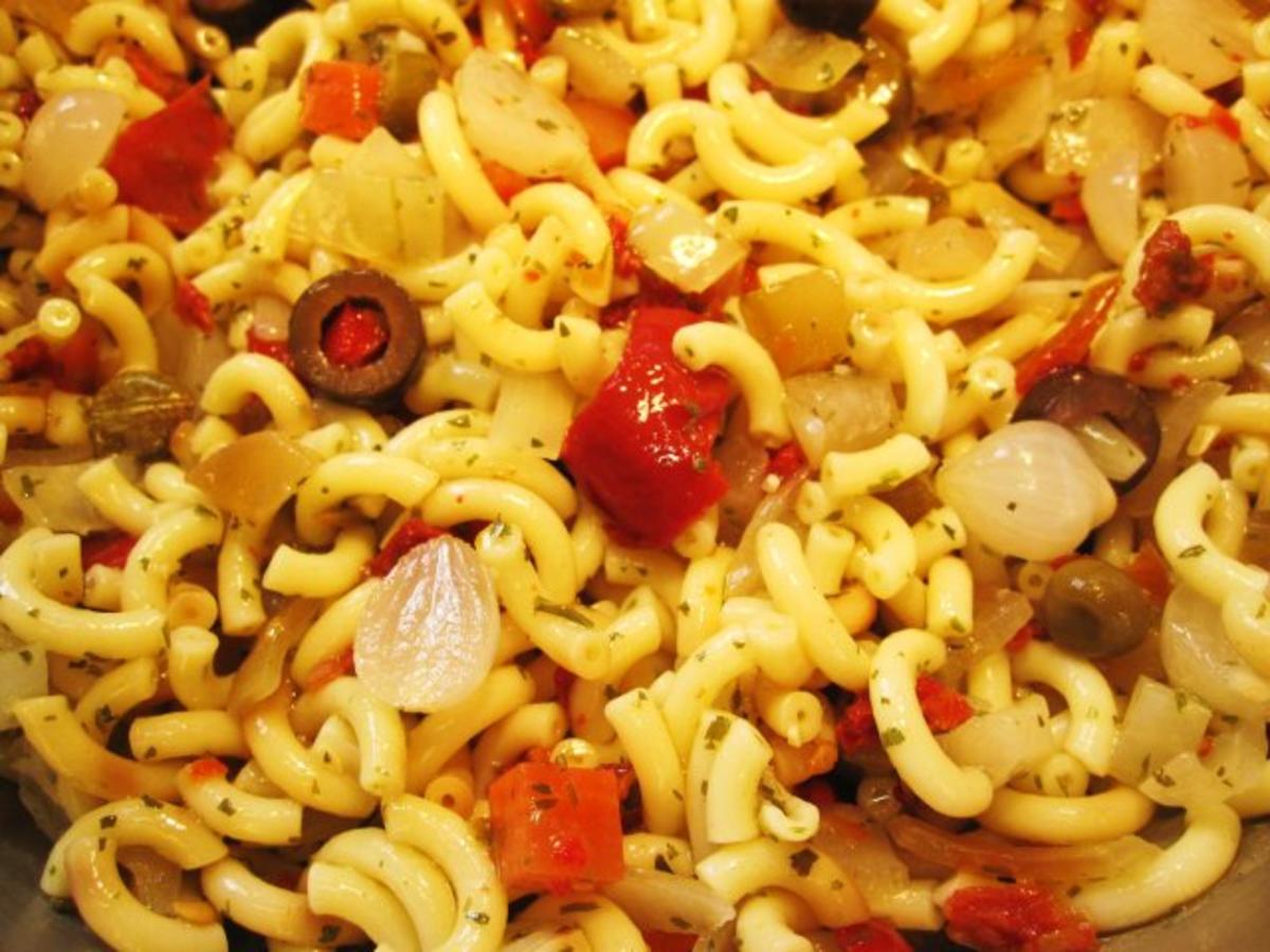 Spanischer Nudelsalat ... - Rezept - Bild Nr. 6