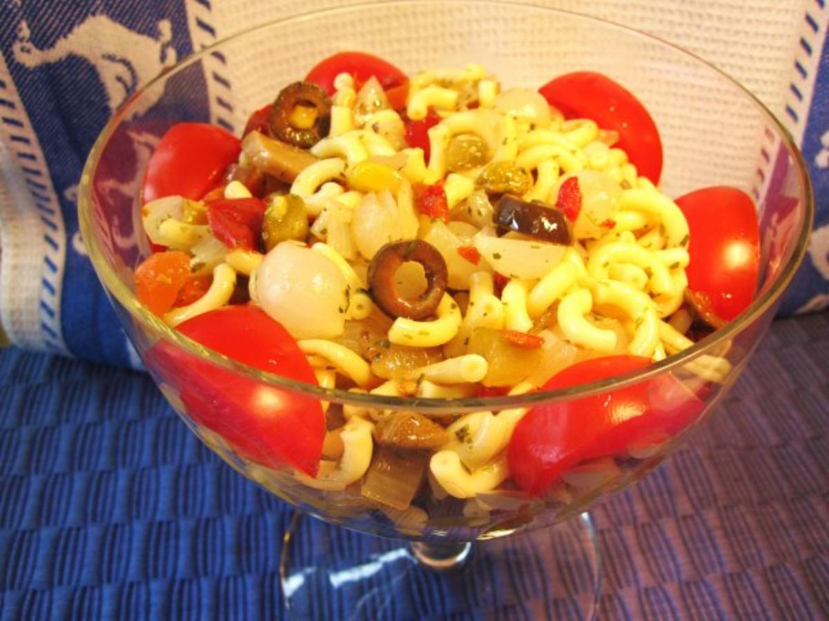 Spanischer Nudelsalat ... - Rezept mit Bild - kochbar.de
