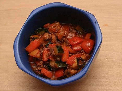 Bunte Gemüsepfanne mit Zucchini und Hackfleisch - Rezept - Bild Nr. 4