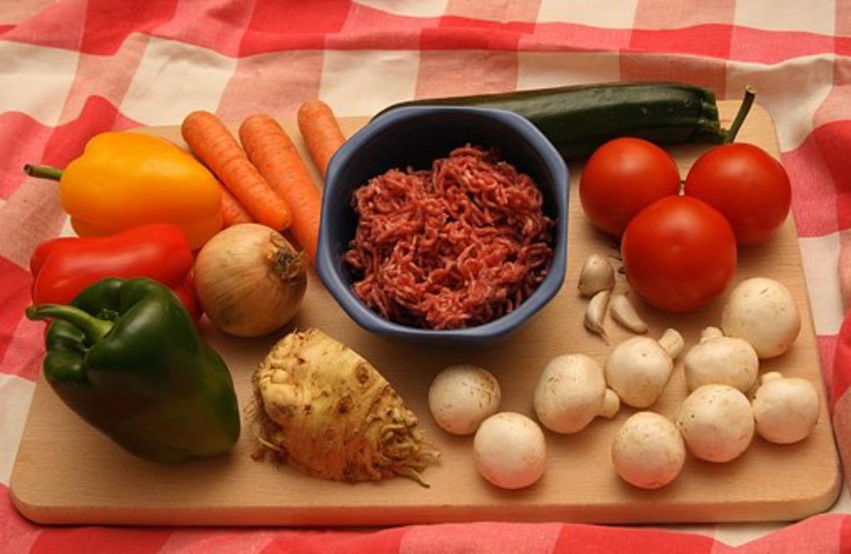 Bunte Gemüsepfanne mit Zucchini und Hackfleisch - Rezept - Bild Nr. 2