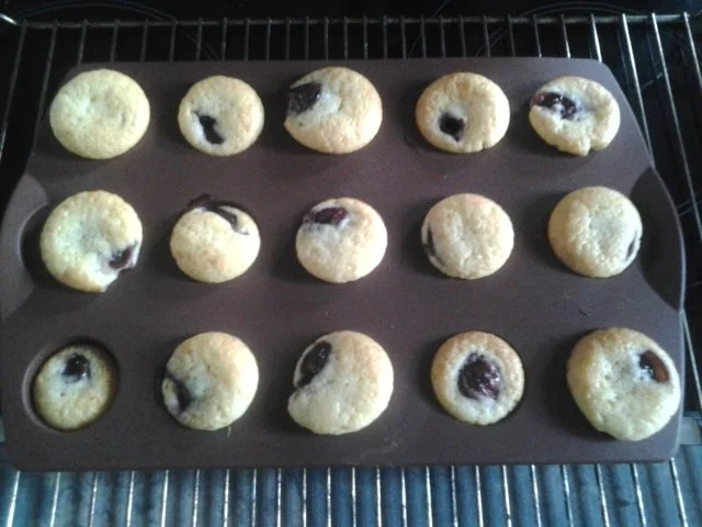 Rezept: Mini-Zitronen-Muffins Bild Nr. 3 Mini-Zitronen-Muffins - Rezept - Bild Nr. 3