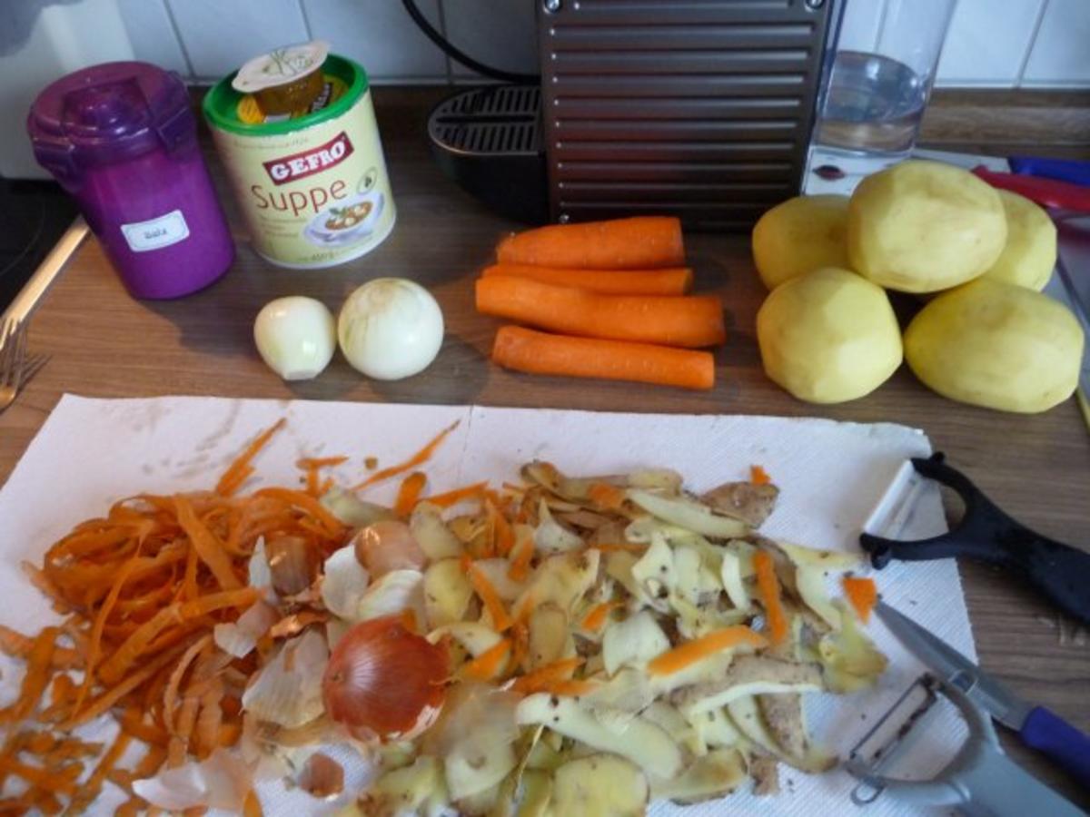 Suppen & Eintöpfe : Kartoffelsuppe mit Schwarzwälder Bauernwürstchen - Rezept - Bild Nr. 3