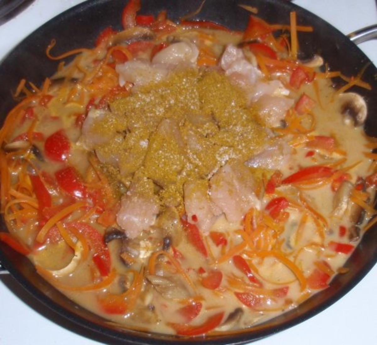 Scharfes buntes Curryhähnchen mit Fettucine - Rezept - Bild Nr. 5