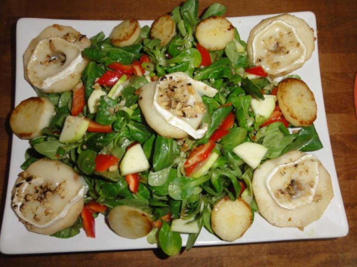 Walnuss Ziegenrolle mit Birne auf Feldsalat - schnell &amp; einfach - von ...