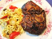 Nackensteaks in Zwiebelmarinade - Rezept