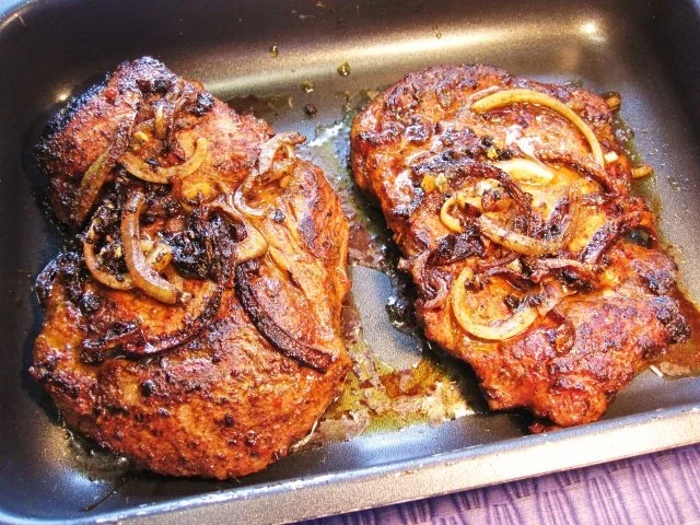 Rezept: Nackensteaks in Zwiebelmarinade Bild Nr. 7 Nackensteaks in Zwiebelmarinade - Rezept - Bild Nr. 7