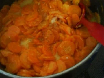 Karotten-Kartoffelpüree mit zarten Buttermöhrchen und Schnitzel Wiener Art - Rezept - Bild Nr. 6