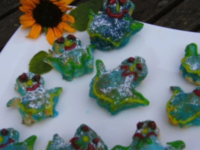 " Happy Halloween " Blätterteig-Figuren " sollten Geister sein" ;-)) von Daniel - Rezept - Bild Nr. 9
