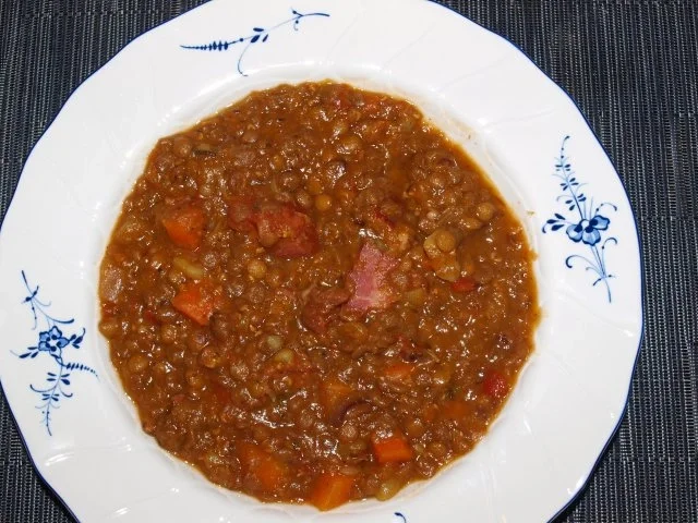 Rheinischer Linseneintopf mit Kasseler & Speck  (hier wird die übliche Mettwurst ersetzt) - Rezept