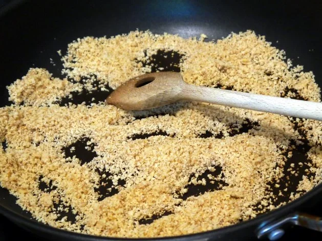 Feigen-Ziegenkäse-Bouletten auf Rahm-Wirsing - Rezept - Bild Nr. 4