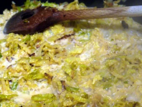 Feigen-Ziegenkäse-Bouletten auf Rahm-Wirsing - Rezept - Bild Nr. 9