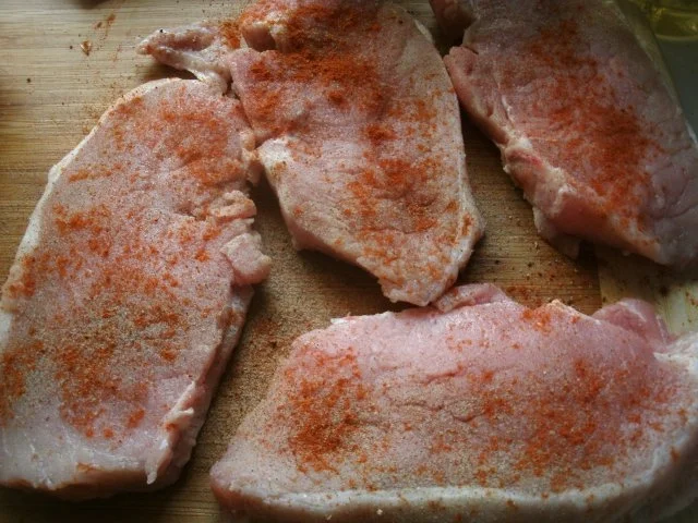 Schweinelachscheiben in knuspriger Mandelblättchenpanade - Rezept - Bild Nr. 3