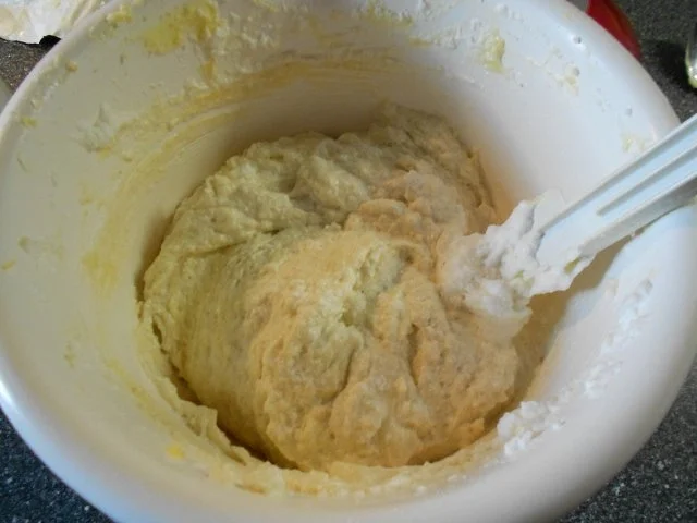 Gold in Gold Gugelhupf (Mandelsandkuchen) - Rezept - Bild Nr. 12