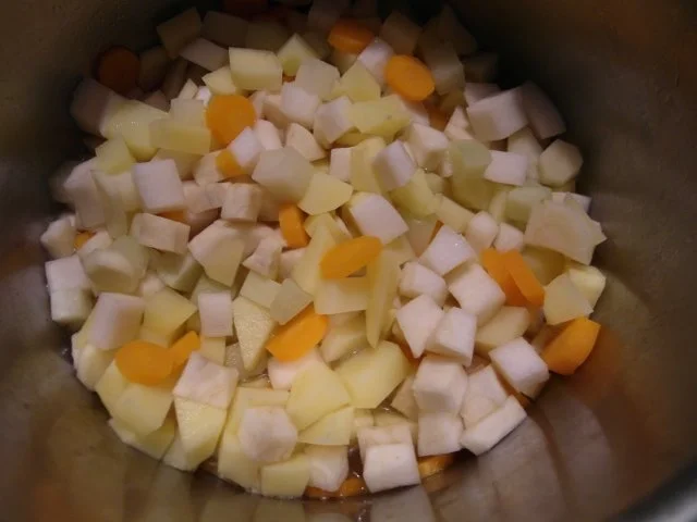 Rippchen mit Wurzelgemüse - Rezept - Bild Nr. 3