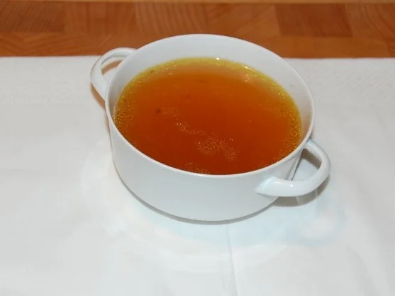 FOND DE VOLAILLE  / GEFLÜGELFOND  (GEFLÜGELBOUILLON) - Rezept - Bild Nr. 9