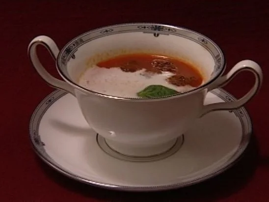 Rezept: Mediterrane Tomatencrèmesuppe (Willi Lemke) Mediterrane Tomatencrèmesuppe (Willi Lemke) - Rezept