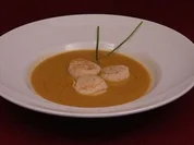 Gelbe Suppe mit Jakobsmuscheln (Petra Neftel) - Rezept