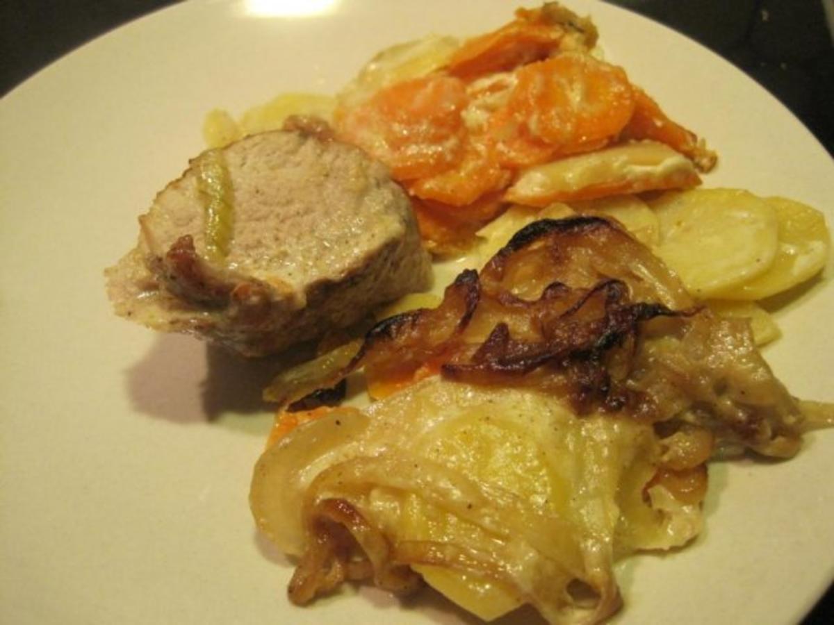 Bilder für Schweinefilet auf Kartoffel-Karotten-Gratin mit Zwiebelkruste - Rezept