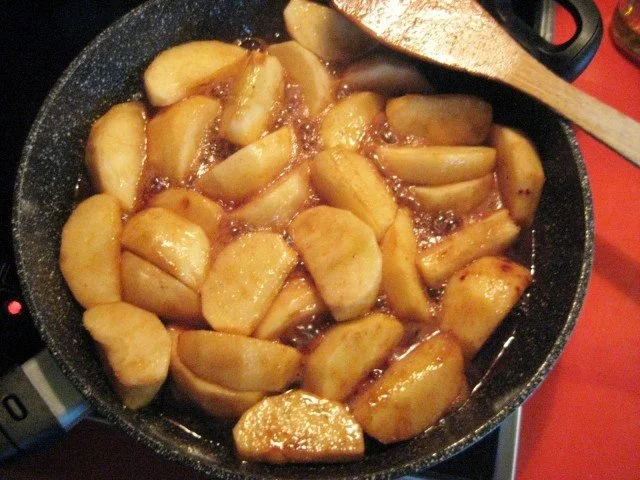 Rezept: Tarte Tatin Bild Nr. 10 Tarte Tatin - Rezept - Bild Nr. 10