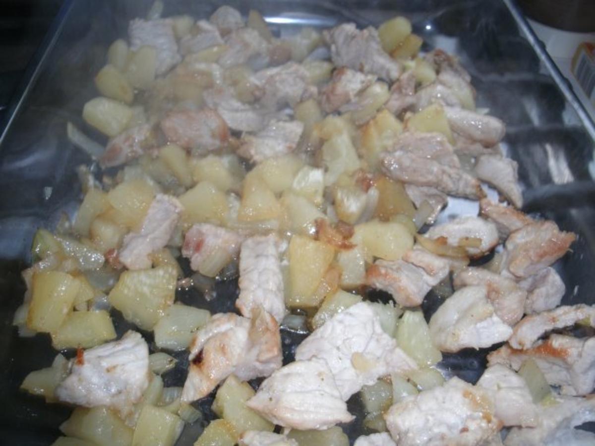 Schweinelachsgeschnetzeltes in Ananas-Currysoße mit Käse überbacken - Rezept - Bild Nr. 2