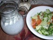 Saure- Sahne- Dressing - Rezept