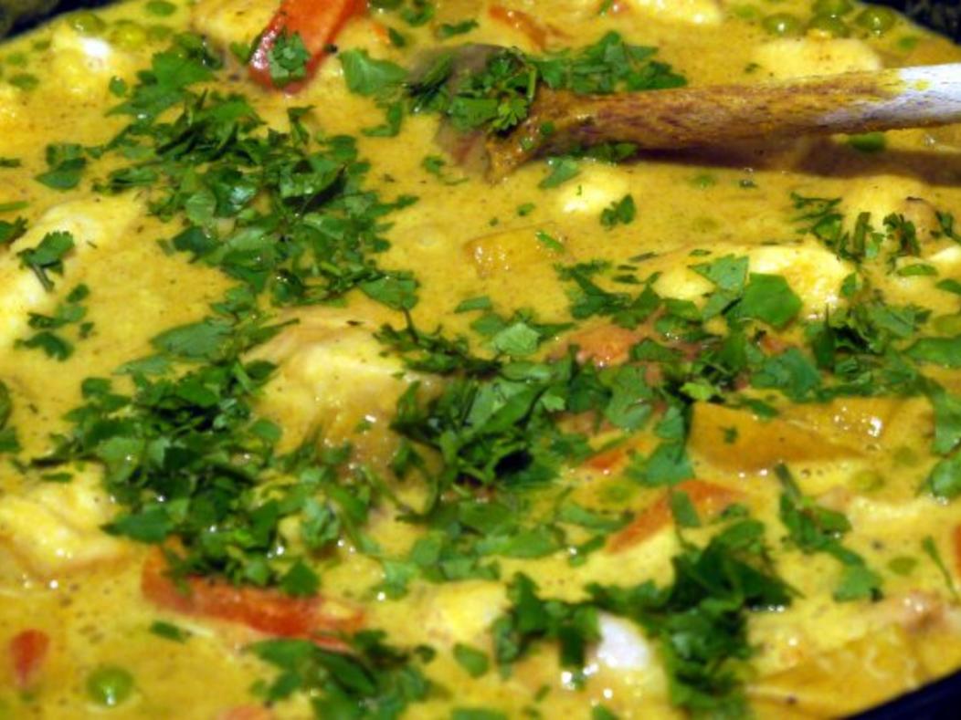 Bild eines Chicken-Curry-Colombo-Gerichts