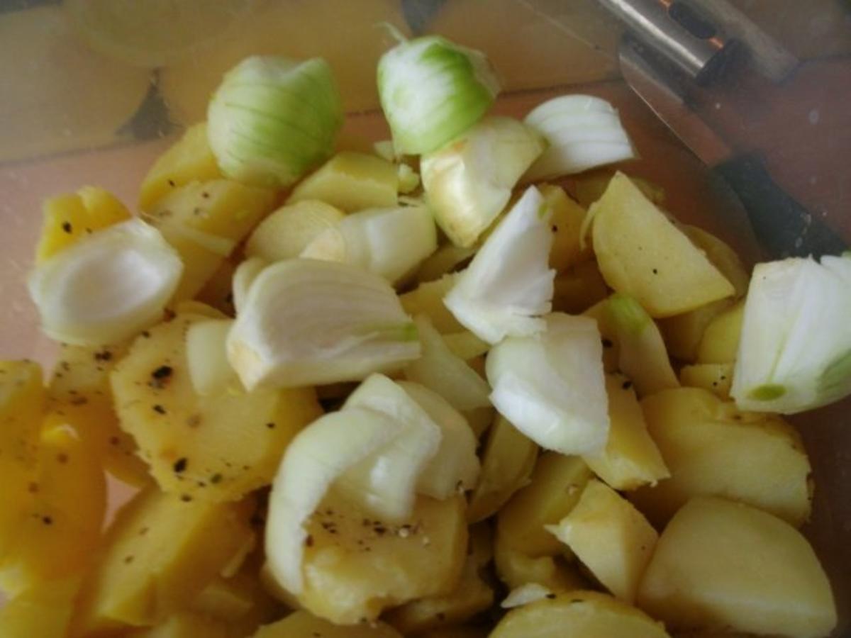 Bratkartoffeln mit Kümmelsülze und Remouladensosse - Rezept - Bild Nr. 3