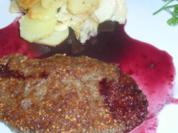 Hirschschnitzel in einem knusprigen Mantel aus Sesam, Kokosnusssplittern mit Koriander, - Rezept
