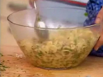 Nudel-Nuss-Salat - Rezept