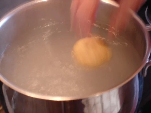 Semmelknödel mit Schwammerlsauce - Rezept - Bild Nr. 18