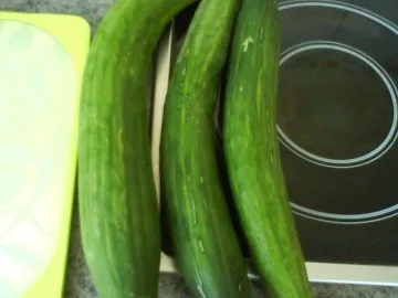 Rezept: Senfschmorgurken mit Kräuterkartoffelspalten Bild Nr. 6 Senfschmorgurken mit Kräuterkartoffelspalten - Rezept - Bild Nr. 6