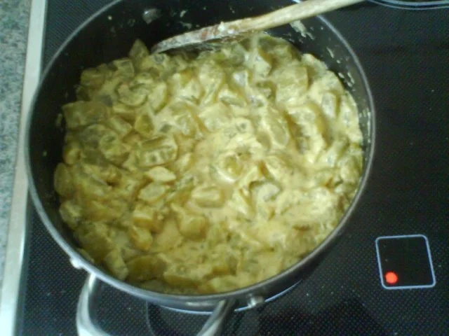 Rezept: Senfschmorgurken mit Kräuterkartoffelspalten Bild Nr. 12 Senfschmorgurken mit Kräuterkartoffelspalten - Rezept - Bild Nr. 12