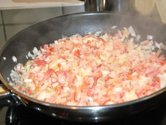 QUICHE  LORRAINE  /  LOTHRINGER  KÄSEKUCHEN - Rezept - Bild Nr. 6