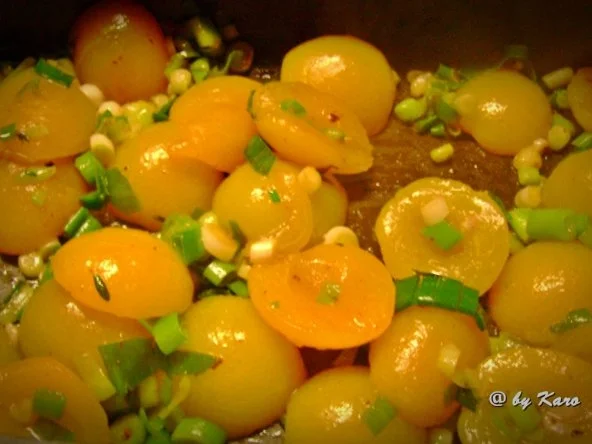 Geflügel: Marinierte Thymian Putenwürfel mit Aprikosen - Rezept - Bild Nr. 4