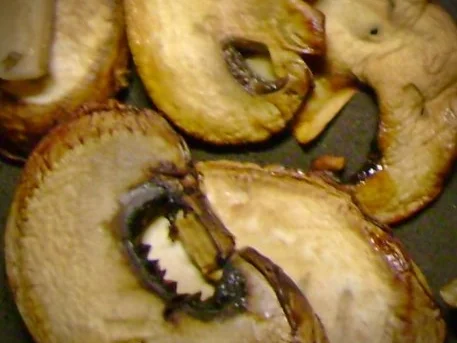 Pasta mit gebratenem Salbei und Champignon - Rezept - Bild Nr. 3