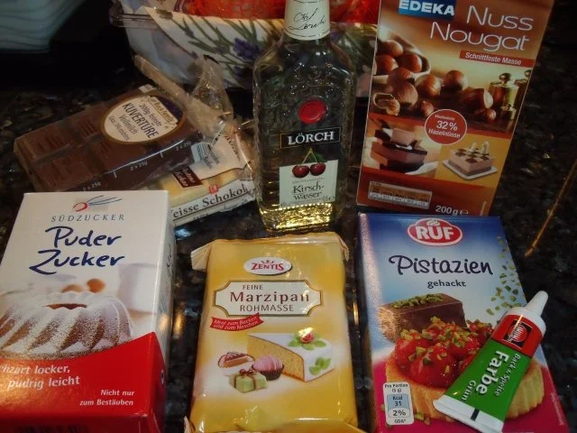 Rezept: Pralinen: Mozartkugeln Bild Nr. 4 Pralinen: Mozartkugeln - Rezept - Bild Nr. 4