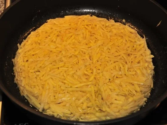 Hühnergeschnetzeltes nach Zürcher Art mit Rösti - Rezept - Bild Nr. 6