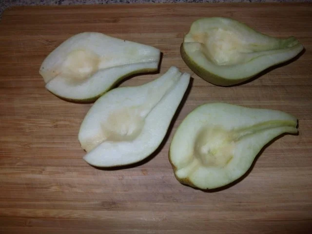 Rezept: Rotwein-Cassisbirne im Blätterteig Dieter´s Art Bild Nr. 3 Rotwein-Cassisbirne im Blätterteig Dieter´s Art - Rezept - Bild Nr. 3