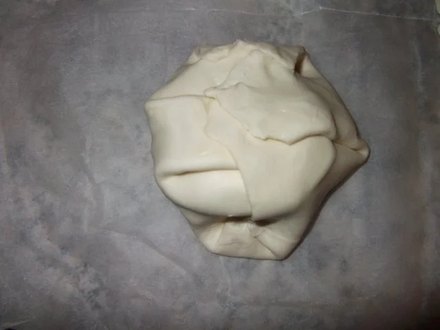 Rezept: Rotwein-Cassisbirne im Blätterteig Dieter´s Art Bild Nr. 10 Rotwein-Cassisbirne im Blätterteig Dieter´s Art - Rezept - Bild Nr. 10