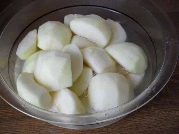 Apfelkuchen mit Walnüssen und Haferflocken - Rezept - Bild Nr. 4