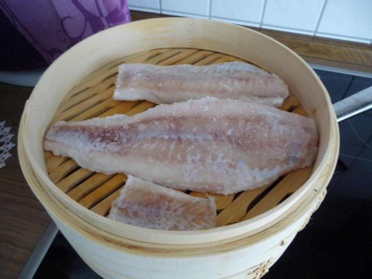 Fisch : Gedämpfter Alaska Seelachs an Meerrettich-Kräutersoße mit Salzkartoffeln - Rezept - Bild Nr. 2