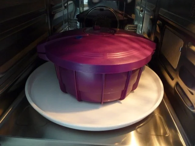 Rezept: Fisch : Gedämpfter Alaska Seelachs an Meerrettich-Kräutersoße mit Salzkartoffeln Bild Nr. 6 Fisch : Gedämpfter Alaska Seelachs an Meerrettich-Kräutersoße mit Salzkartoffeln - Rezept - Bild Nr. 6