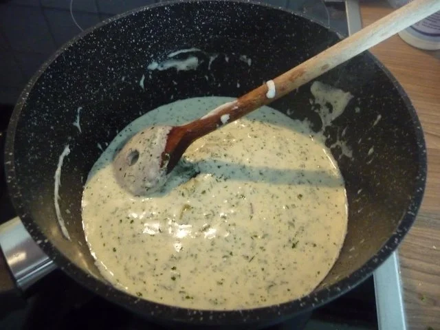 Rezept: Fisch : Gedämpfter Alaska Seelachs an Meerrettich-Kräutersoße mit Salzkartoffeln Bild Nr. 12 Fisch : Gedämpfter Alaska Seelachs an Meerrettich-Kräutersoße mit Salzkartoffeln - Rezept - Bild Nr. 12