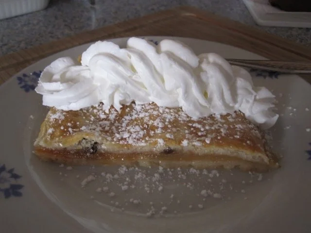 Rezept: Apfelkuchen "Ruck-Zuck" Bild Nr. 2 Apfelkuchen "Ruck-Zuck" - Rezept - Bild Nr. 2