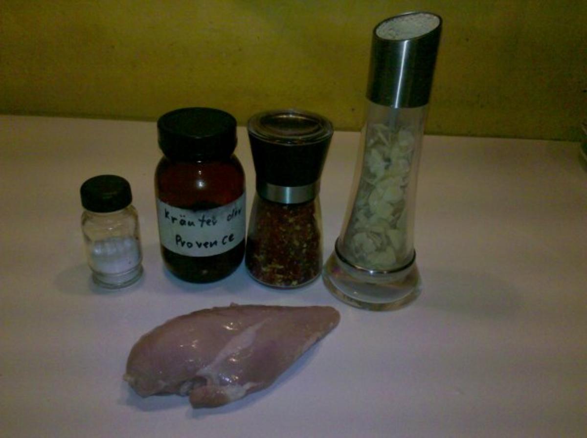 Geflügel: Provencalisches Hähnchenbrustfilet mit Käse-Sahne-Soße und Spätzle - Rezept - Bild Nr. 3