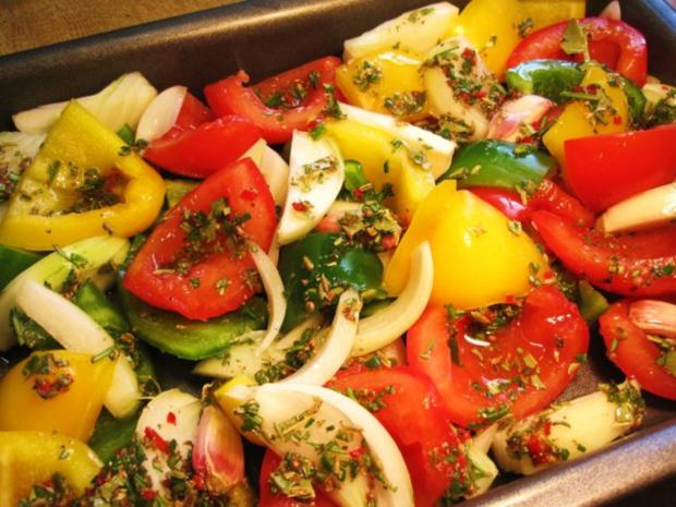 Gemüse-Allerlei aus dem Backofen ... - Rezept - kochbar.de